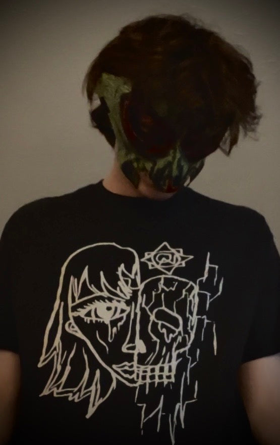 HalfSkull T Shirt (LARGE AND XL)