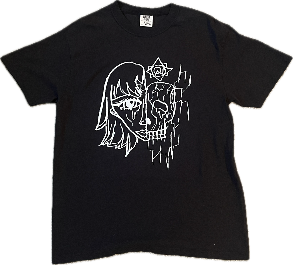 HalfSkull T Shirt (LARGE AND XL)